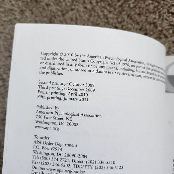 4/$25 Publication Manual American Psychological Association 6th Edition - Picture 4 of 6